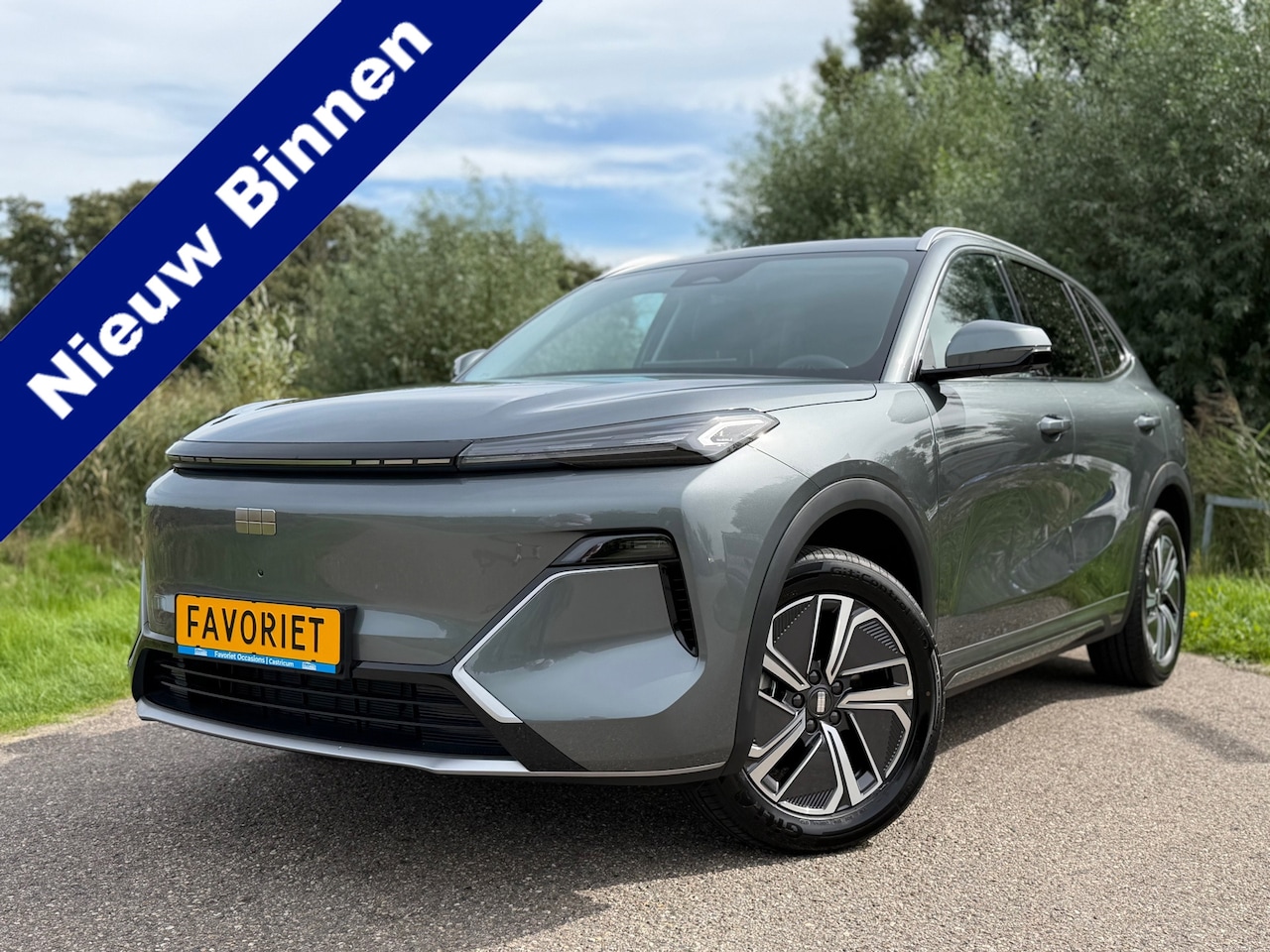 Geely Starray EM-i - 1.5 Pro Plug-in Hybrid Automaat / NIEUW! / 360 Camera / Apple CarPlay-Android Auto / Leder - AutoWereld.nl