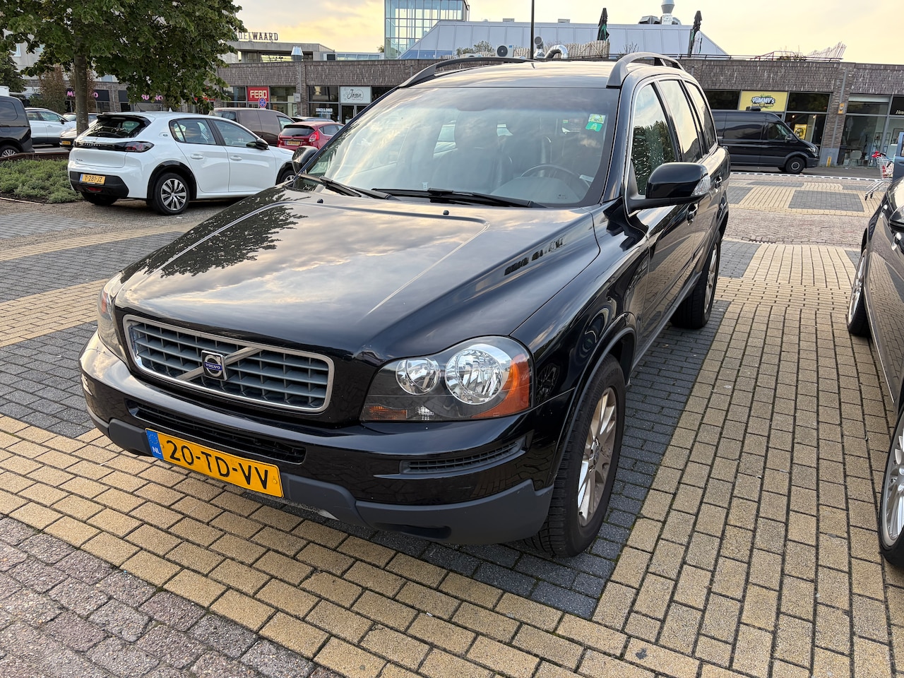 Volvo XC90 - 2.5 T Momentum - AutoWereld.nl