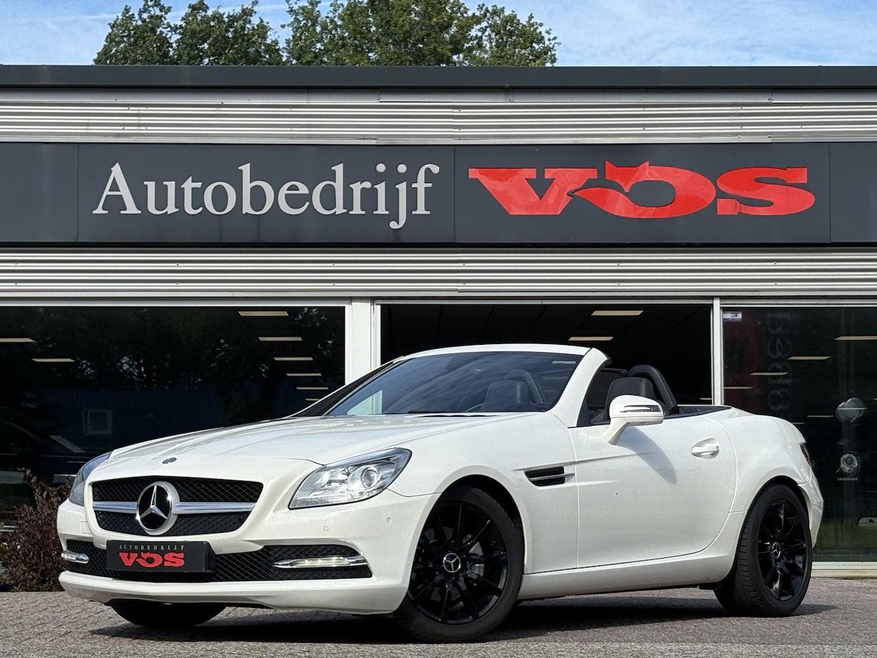 Mercedes-Benz SLK-klasse - 200 | CarPlay | Nekverwarming | Camera | Panodak - AutoWereld.nl