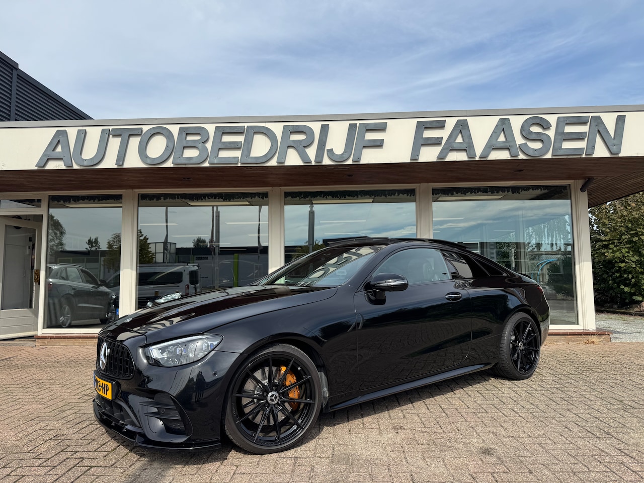 Mercedes-Benz E-klasse Coupé - 300 AMG Line E Coupé 300 AMG line NIGHT,Pano,Burmester , Memory