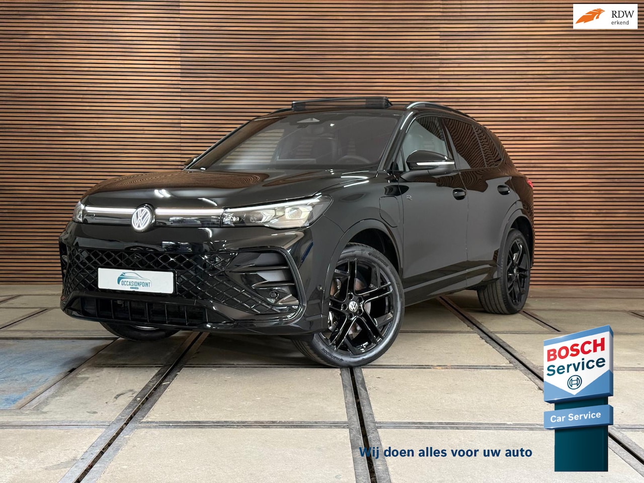 Volkswagen Tiguan - 1.5 eHybrid R-Line Black Edition | garantie tot 2030| 272PK | PANO | Full Matrix-LED | Dis - AutoWereld.nl