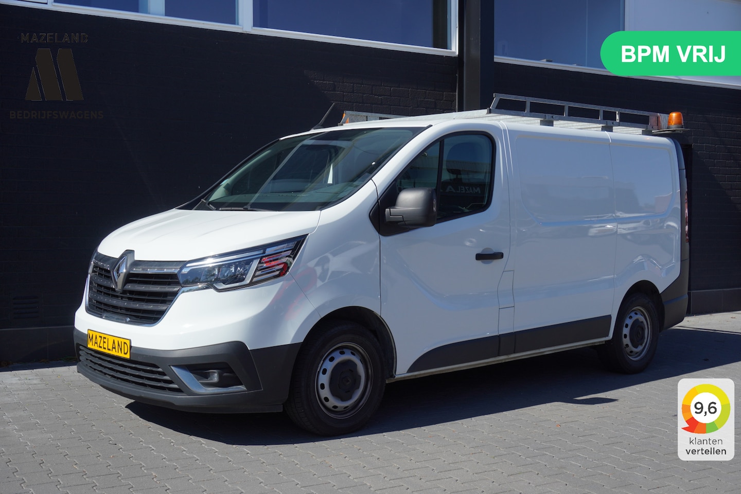 Renault Trafic - 2.0 dCi 130PK EURO 6 Airco - Navi - Cruise - €15.950,- Excl. - AutoWereld.nl