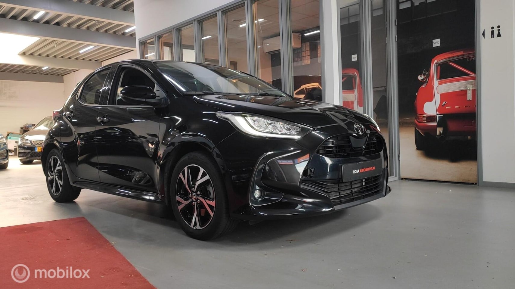 Toyota Yaris - 1.5 Hybrid AUTOMAAT camera CARPLAY ANDROID Cruide stoelver velgen - AutoWereld.nl