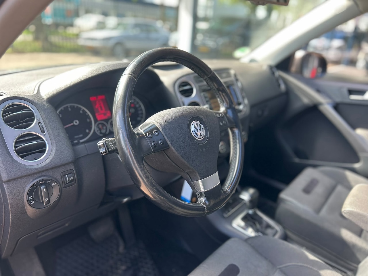 Volkswagen Tiguan - 2.0 TDI Trend&Fun 4Motion | LEEST TEKST !!! |