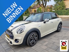 MINI 5-Deurs - 2.0 Cooper S Serious Business Aut. SPORTLEER / PANORAMADAK / CAMERA / LED / 18 INCH / NAVI
