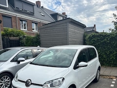 Volkswagen Up! - 1.0 60 pk | Airco | Bluetooth | DAB |