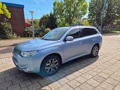 Mitsubishi Outlander - 2.0 PHEV Instyle+