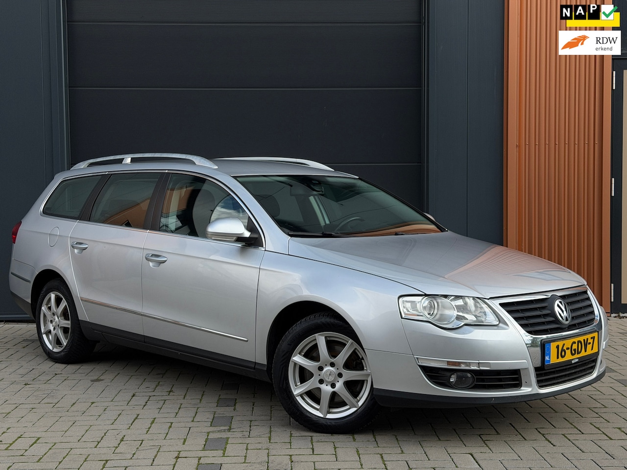 Volkswagen Passat Variant - 1.8 TFSI Comfortline|Distr. vervangen|CarPlay|Cruise Control|Climate Control - AutoWereld.nl