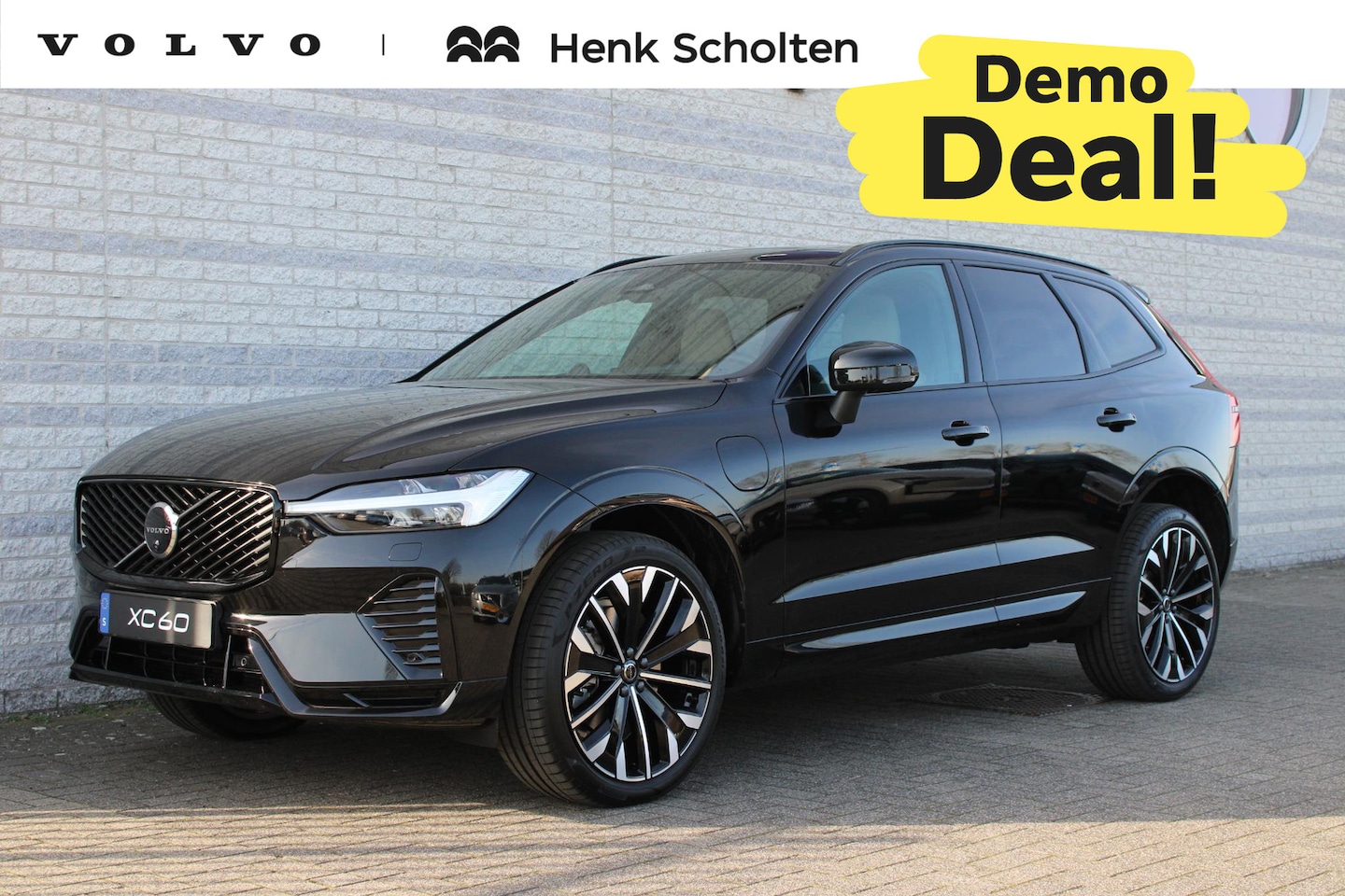 Volvo XC60 - 2.0 T8 Plug-in hybrid AWD Ultra Dark Exec. Ed. | Demo deal | Nordico Microtech Cardamom Qu - AutoWereld.nl