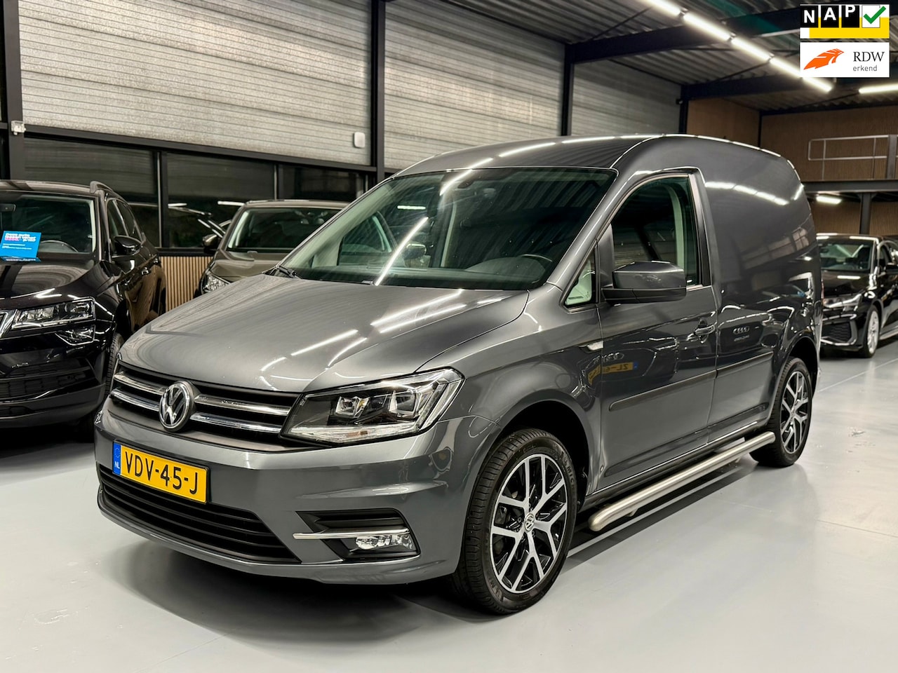 Volkswagen Caddy - 2.0 TDI L1H1 BMT Exclusive Edition DSG l Led l Leder - AutoWereld.nl