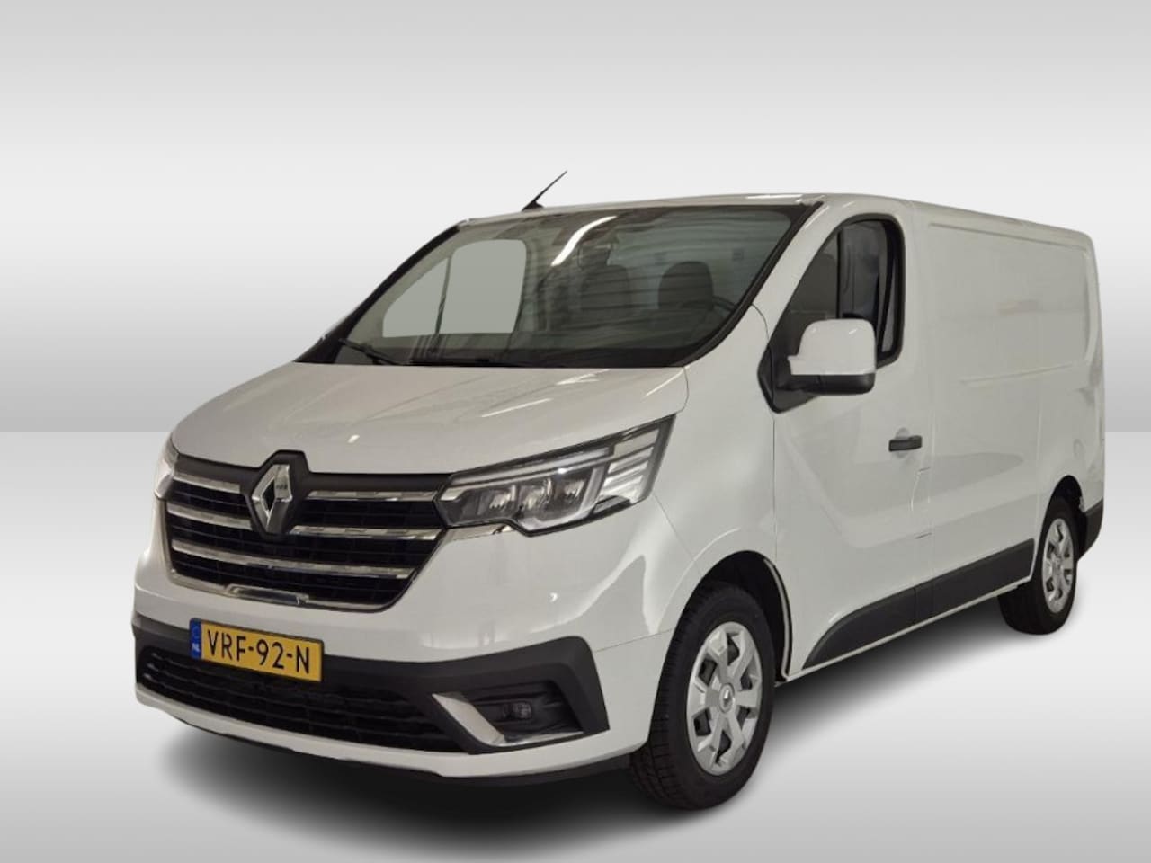 Renault Trafic - 2.0 dCi 130pk L1 H1 Work Edition Inrichting - AutoWereld.nl