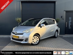 Toyota Verso S - 1.3 VVT-i Aspiration | Automaat | Climate | Panoramadak | Camera | Trekhaak | All season b