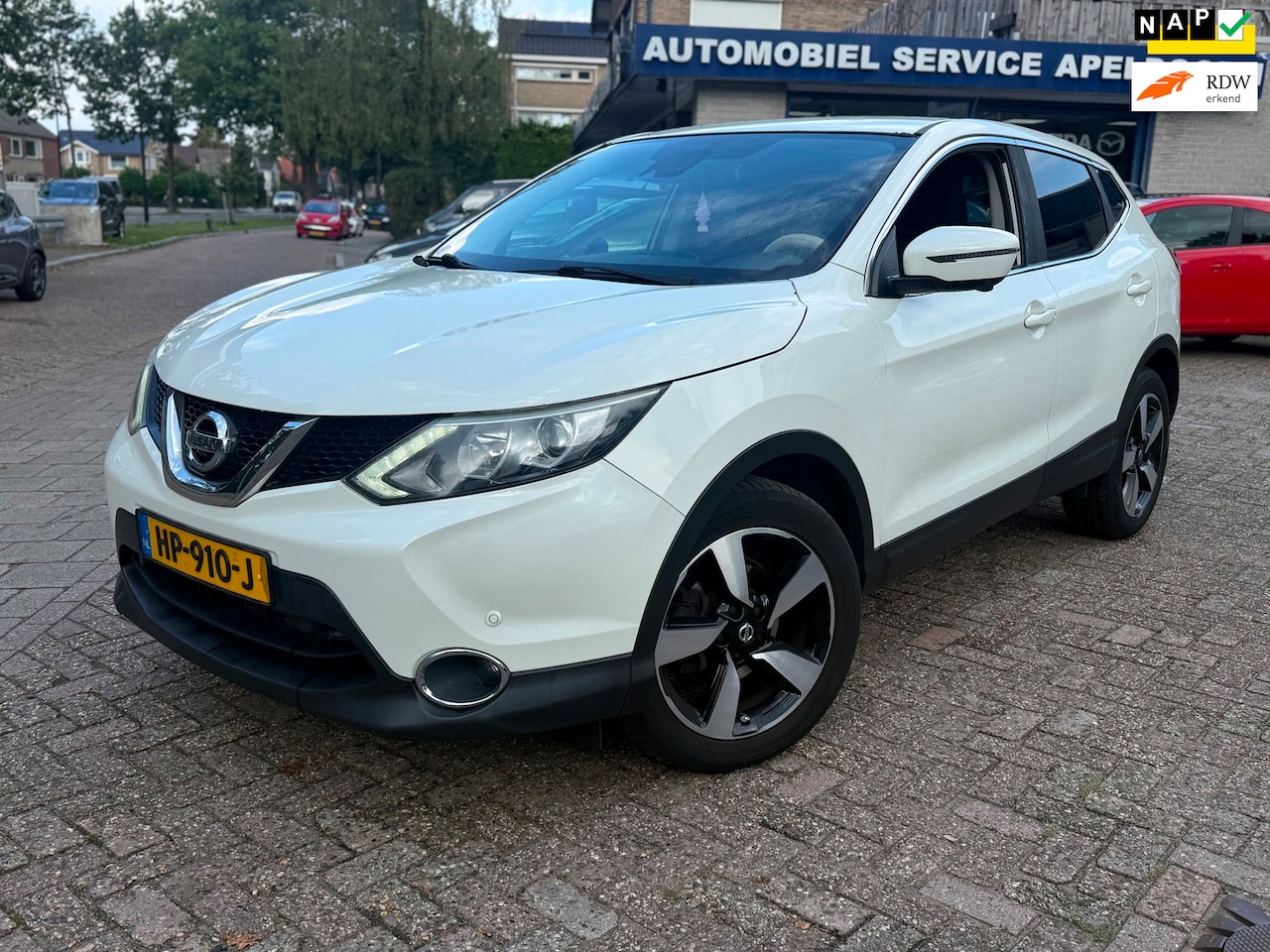 Nissan Qashqai - 1.2 Connect Edition AUTOMAAT * NAP*CLIMA*NAVI*TREKHAAK*360° CAMERA*CRUISE * - AutoWereld.nl