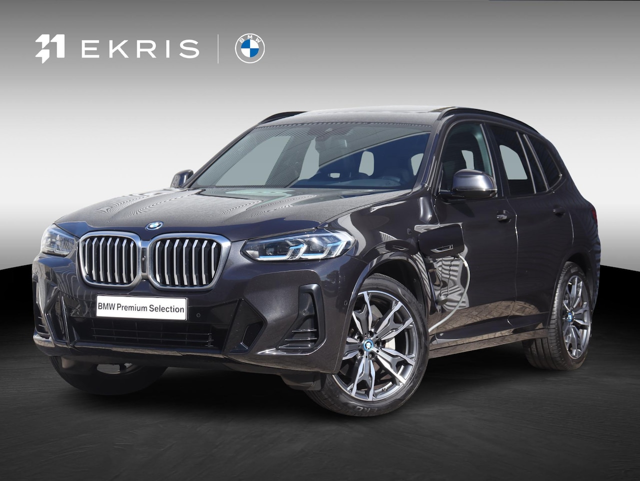 BMW X3 - xDrive30e | High Executive | M Sportpakket | Panodak | Trekhaak | Head-Up | Parking Assist - AutoWereld.nl