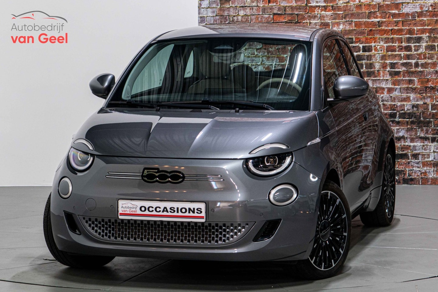 Fiat 500 - La Prima 42 kWh I Apple carplay I Achteruitrij camera - AutoWereld.nl