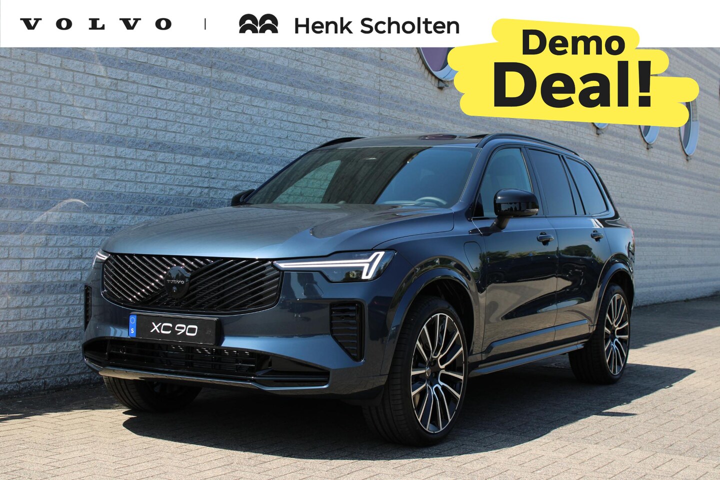 Volvo XC90 - T8 Plug-in hybrid AWD Ultra Black Ed. Exec. | Demo deal | Verwarmbare voorstoelen met mass - AutoWereld.nl