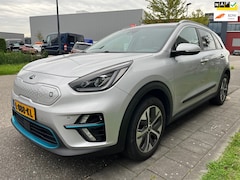 Kia e-Niro - DynamicPlusLine 64 kWh/ bijgeluid motor/ SOH 99, 4 %
