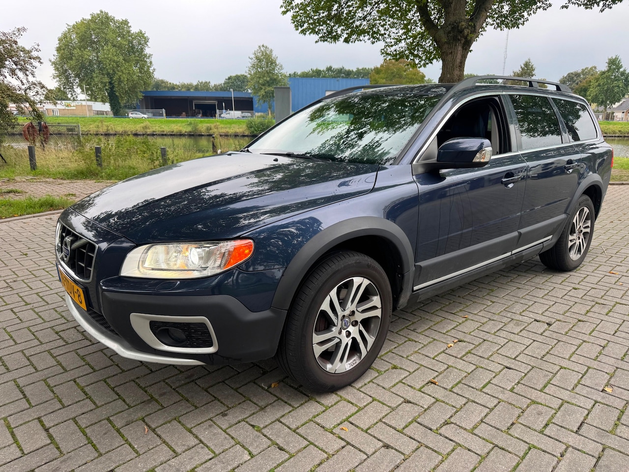 Volvo XC70 - 2.0 D3 FWD Limited Edition 2.0 D3 FWD Limited Edition - AutoWereld.nl