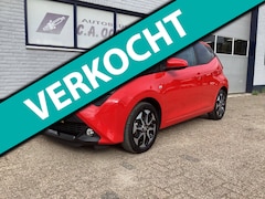 Toyota Aygo - 1.0 VVT-i AUTOMAAT x-joy Airco Ecc Lm Velgen Achteruitrijcamera Groot scherm
