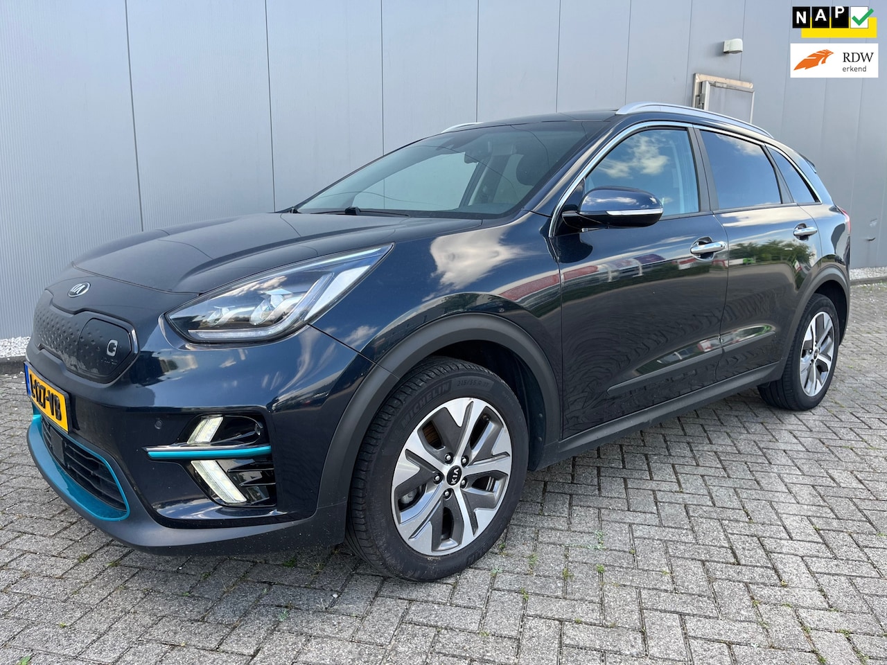 Kia e-Niro - DynamicPlusLine 64 kWh/ Fase3/ warmtepomp/ SOH 94.8% - AutoWereld.nl