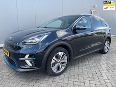 Kia e-Niro - DynamicPlusLine 64 kWh/ Fase3/ warmtepomp/ SOH 94.8%
