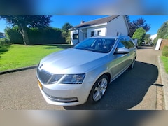 Skoda Octavia Combi - 1.0 TSI Grt St. Bns/airco/trekhaak/navi