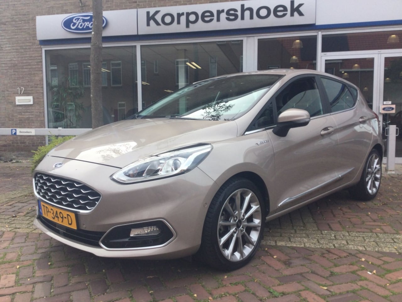 Ford Fiesta - 1.0 EcoB. Vignale - AutoWereld.nl