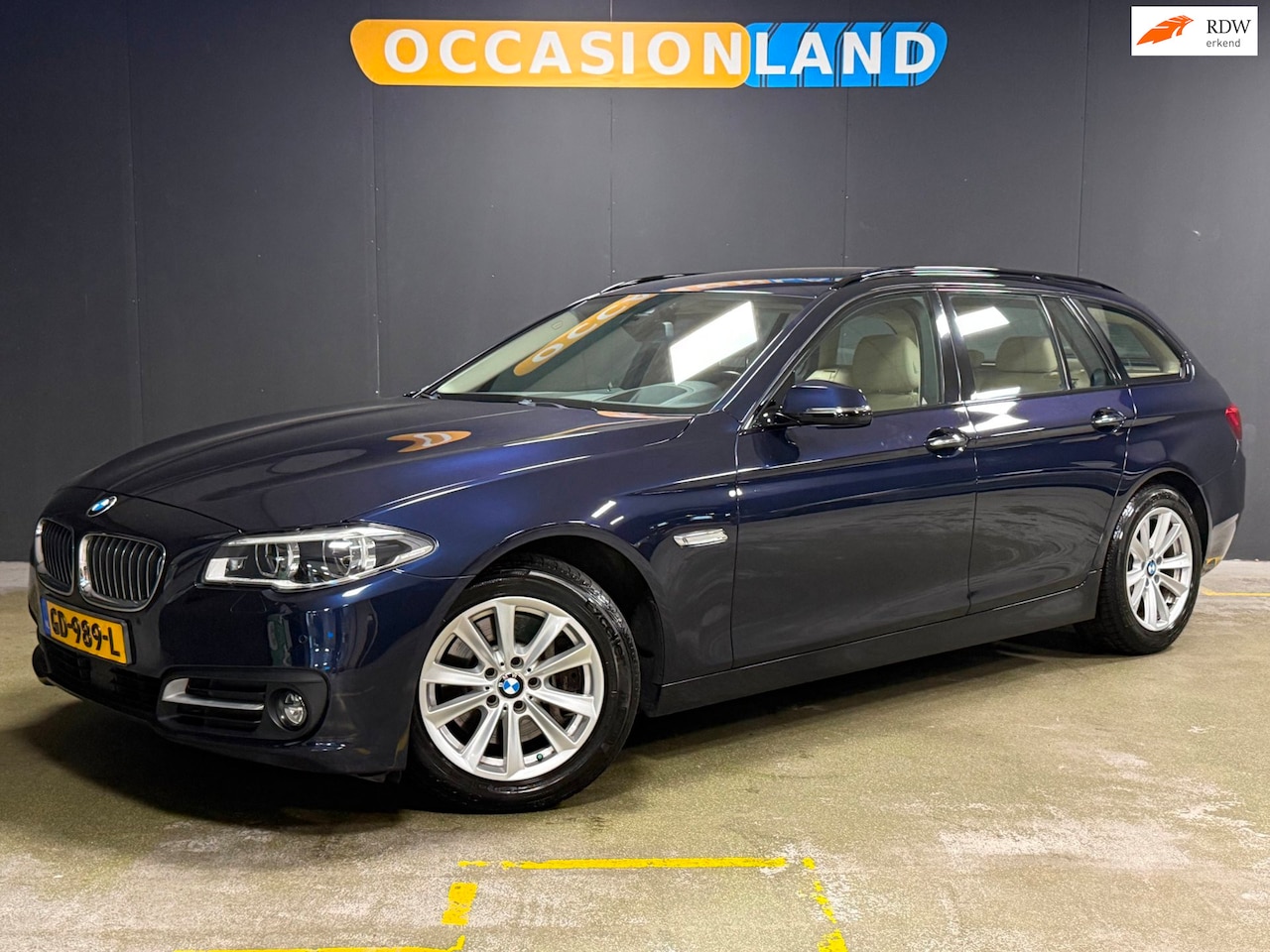 BMW 5-serie Touring - 528i High Executive|SOFTCLOSE|KEYLESS|MEMORY|LEDER|ACC|HUD|DODEHOEK|STOELV|CAMERA|PDC|LED| - AutoWereld.nl