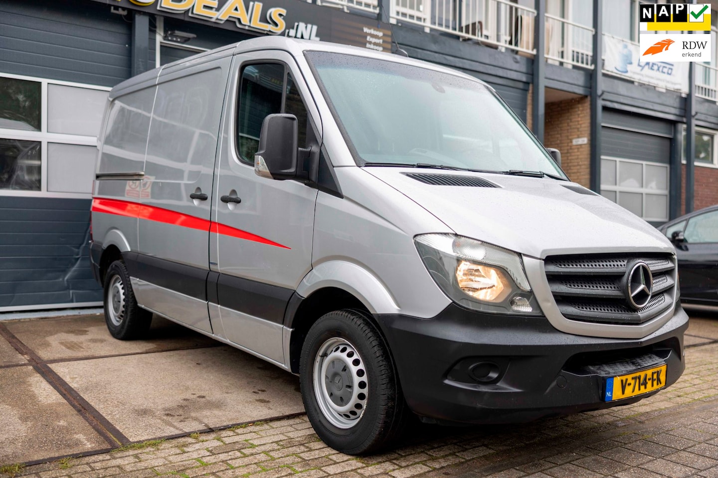 Mercedes-Benz Sprinter - 214 2.2 CDI 325 HD DC CLIMA|APK|FOODTRUCK|CAMPEERBUS - AutoWereld.nl