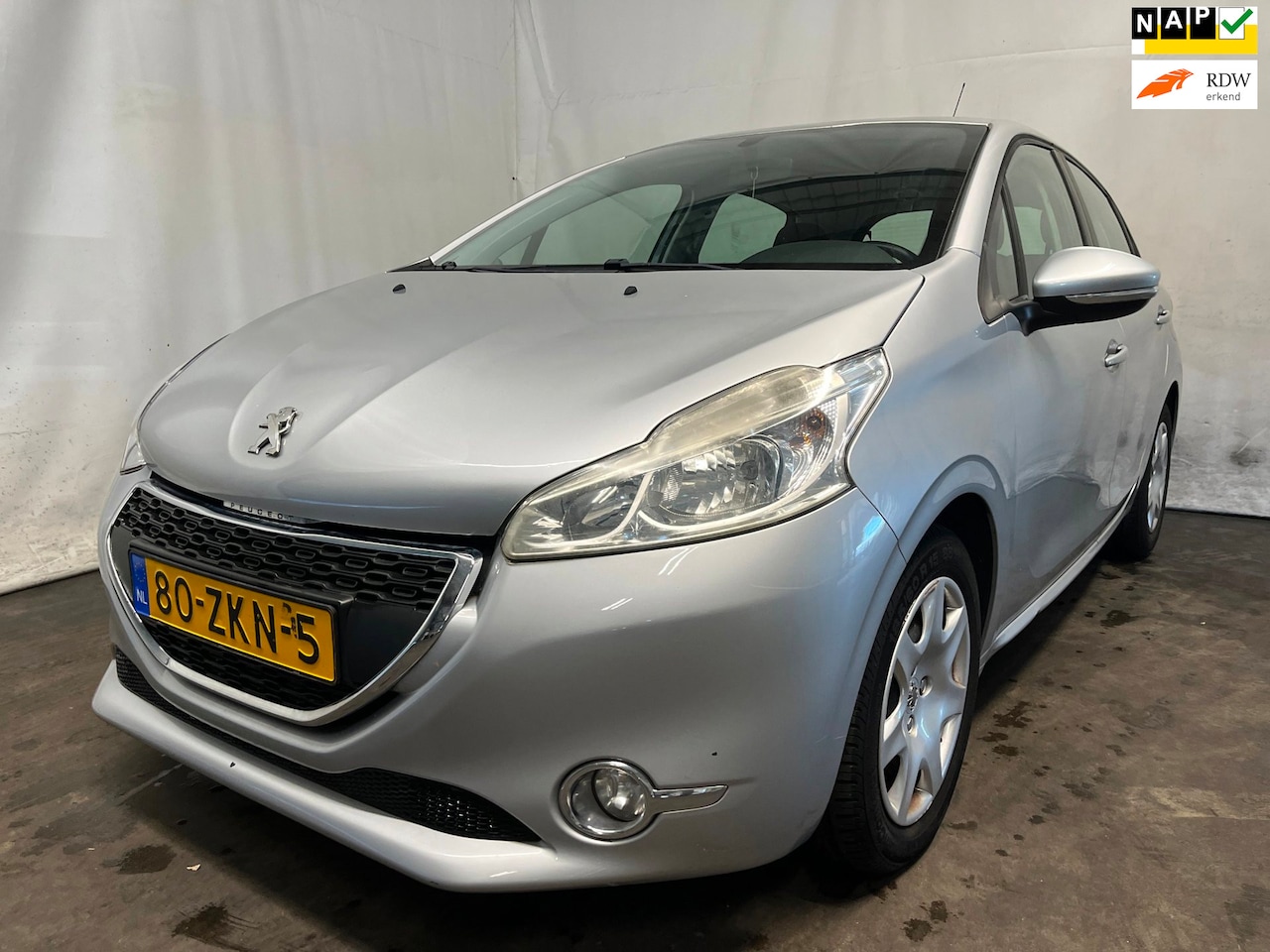 Peugeot 208 - 1.2 VTi Access - Koppakking Defect - Schade - AutoWereld.nl