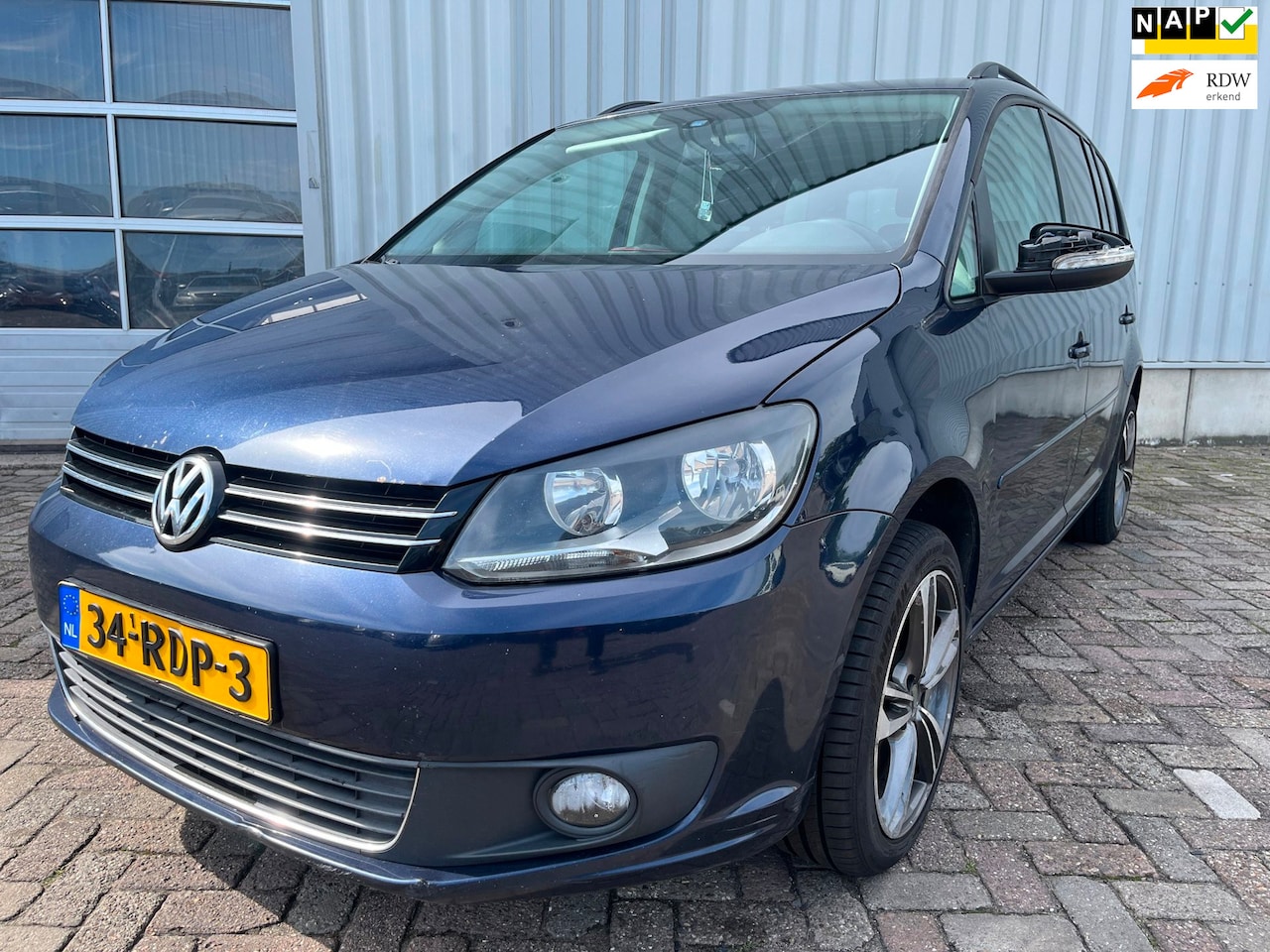 Volkswagen Touran - 2.0 TDI Comfortline BlueMotion 7p. 2.0 TDI Comfortline BlueMotion 7p. MOTOR DEFECT!! - AutoWereld.nl