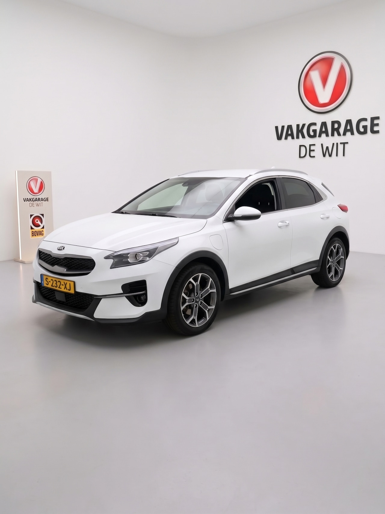Kia XCeed - 1.6 GDi PHEV Automaat | Digitaal Dashboard | 10.25" Navigatie | 18" LMV | LED | Camera - AutoWereld.nl