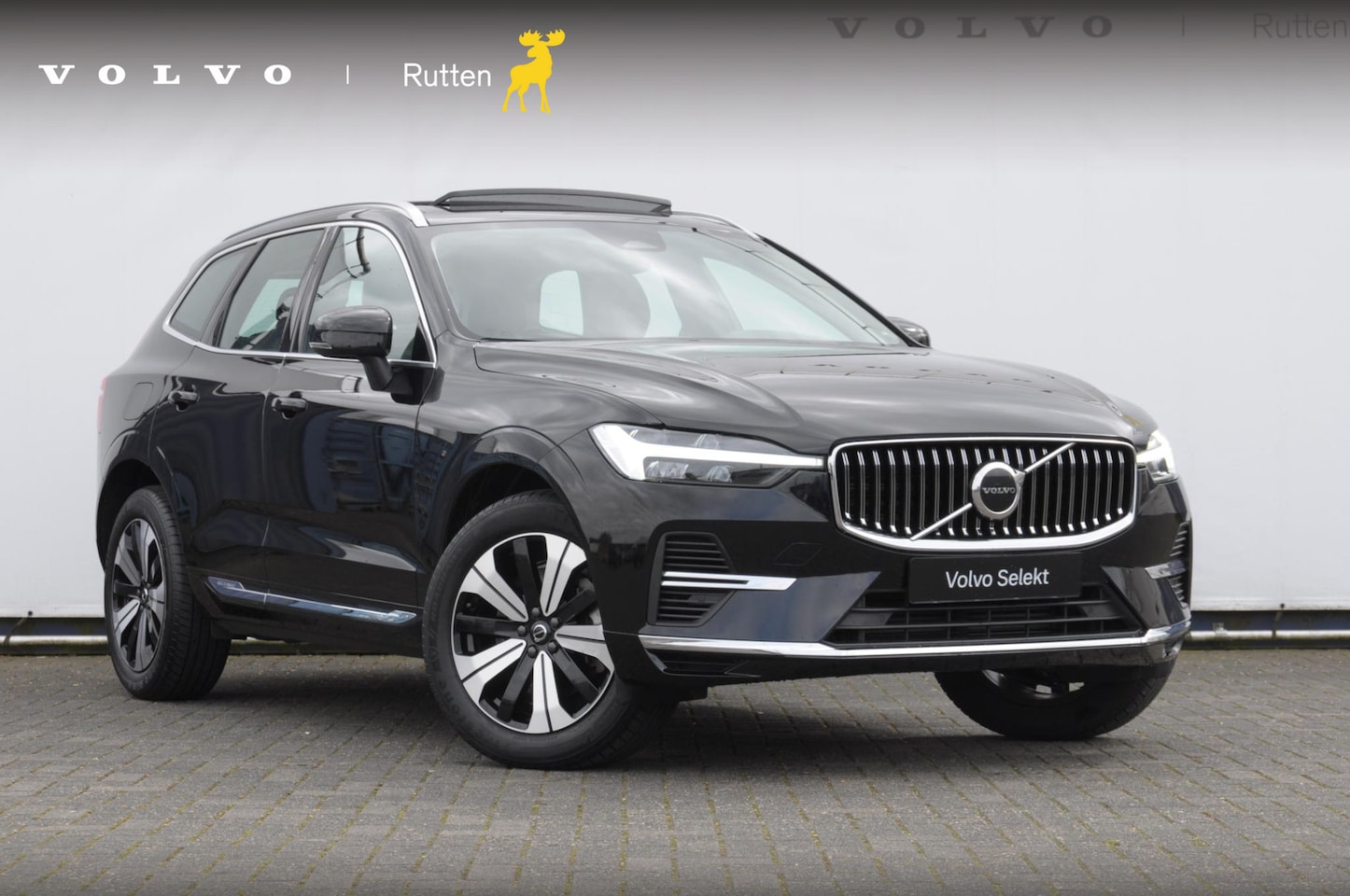 Volvo XC60 - T6 350PK Automaat Plug-in hybrid AWD Plus Bright Panoramisch schuif-kanteldak / Google inf - AutoWereld.nl