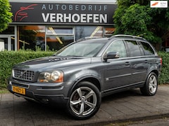Volvo XC90 - 4.4 V8 Momentum 7PERS - AUTOMAAT - PARKEER CAMERA - TREKHAAK - LEDER - YOUNGTIMER