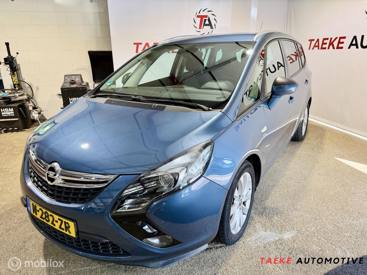 Opel Zafira Tourer - 1.4 Business+ CLIMA/CRUISE/STOEL/STUURVER - AutoWereld.nl