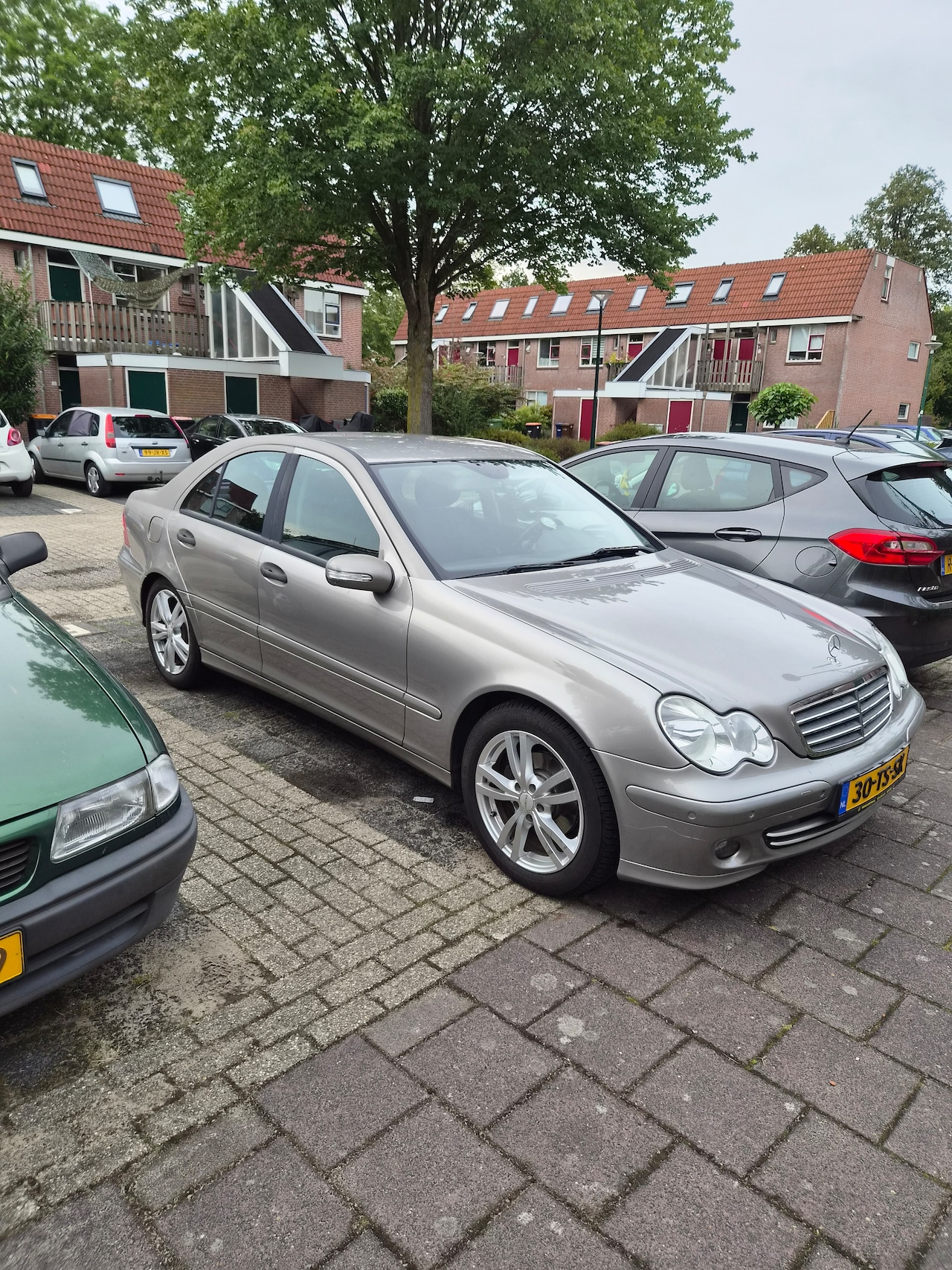 Mercedes-Benz C-klasse - 180 K. Elegance - AutoWereld.nl