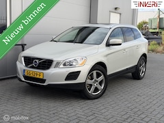 Volvo XC60 - 3.2 AWD | Pano | Trekhaak | APK + Remmen Nieuw