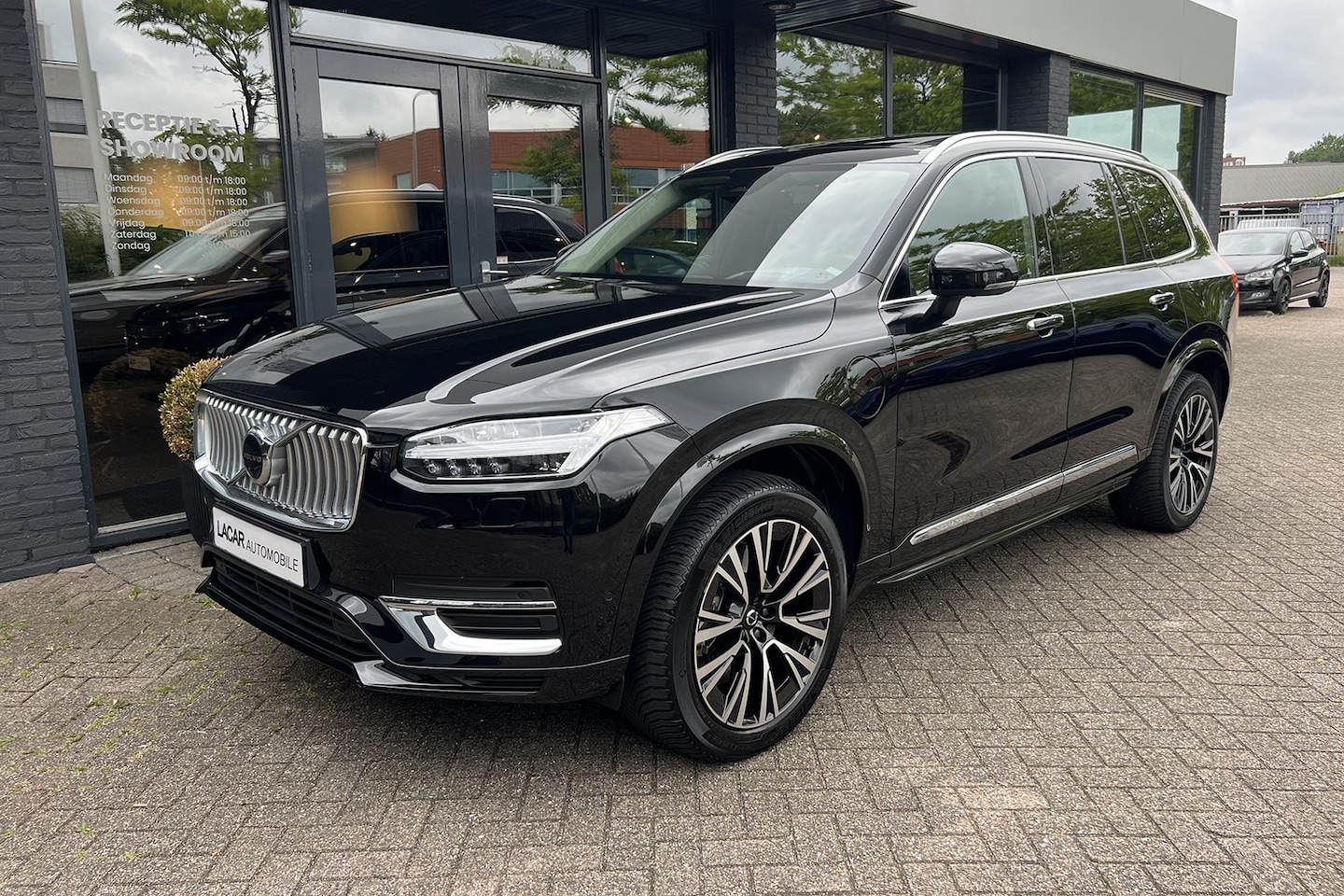 Volvo XC90 - T8 Recharge AWD Ultimate Bright I B&W I Luchtv - AutoWereld.nl