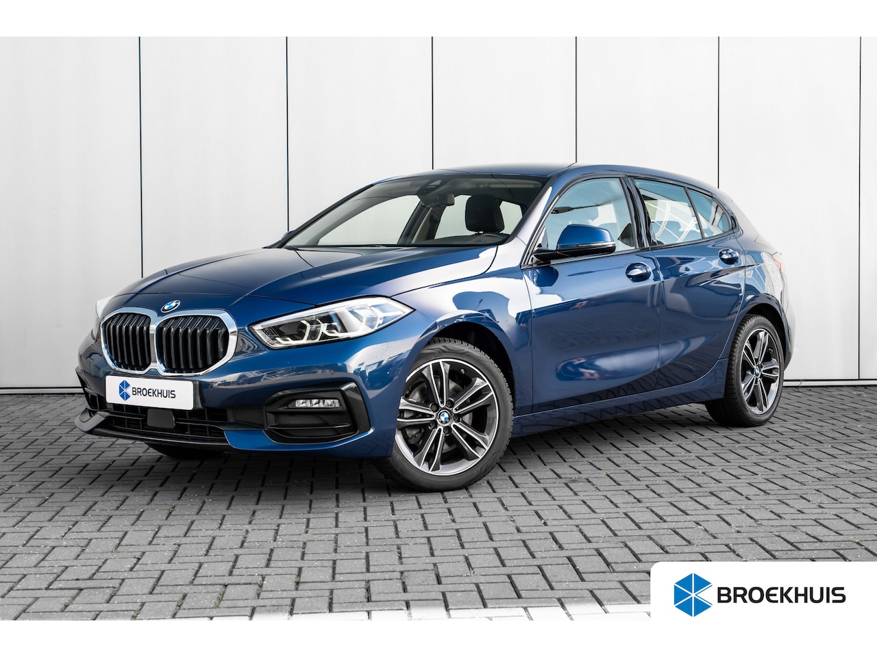BMW 1-serie - 118i Business Edition M Sport Line l 1e EIgenaar l LED Koplampen l Sportstoelen l Navigat - AutoWereld.nl