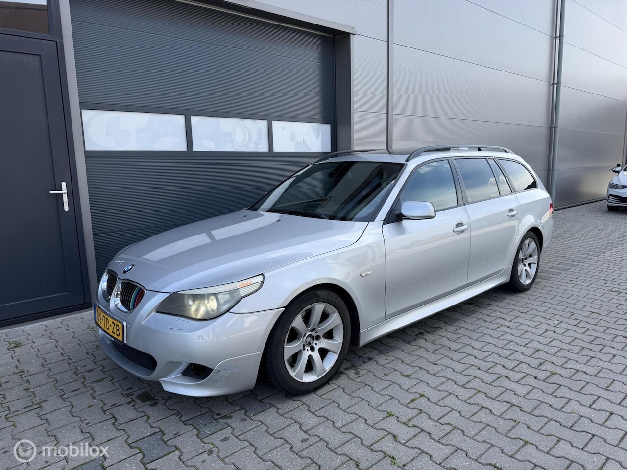 BMW 5-serie Touring - 535d High Executive M-Pakket Pano Xenon - AutoWereld.nl
