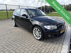 BMW 1-serie - 118i Executive (automaat)