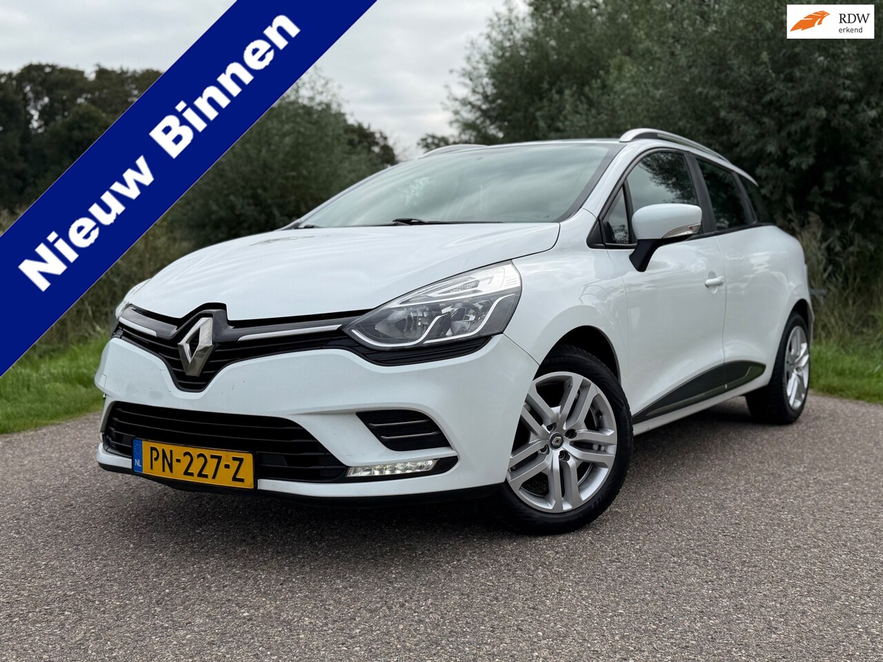 Renault Clio Estate - 0.9 TCe Zen NAVI PDC AIRCO NAP 90PK GOED ONDERHOUDEN - AutoWereld.nl