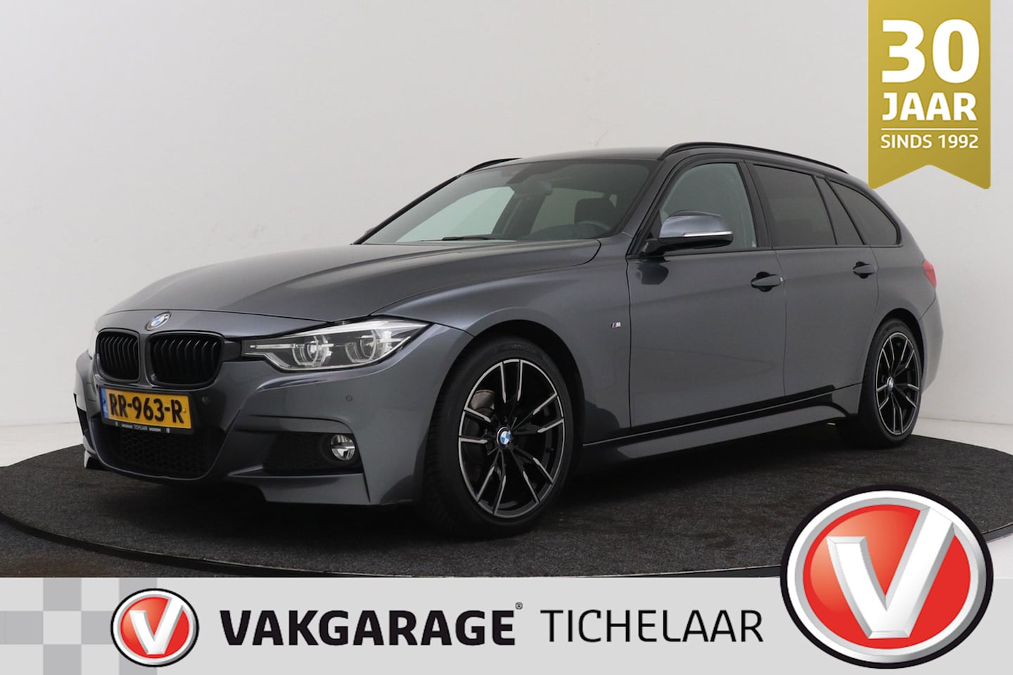 BMW 3-serie Touring - 320i Corporate Lease High Executive M-Sport | Org NL | Breed Navi | Sportstoelen | Stoelve - AutoWereld.nl