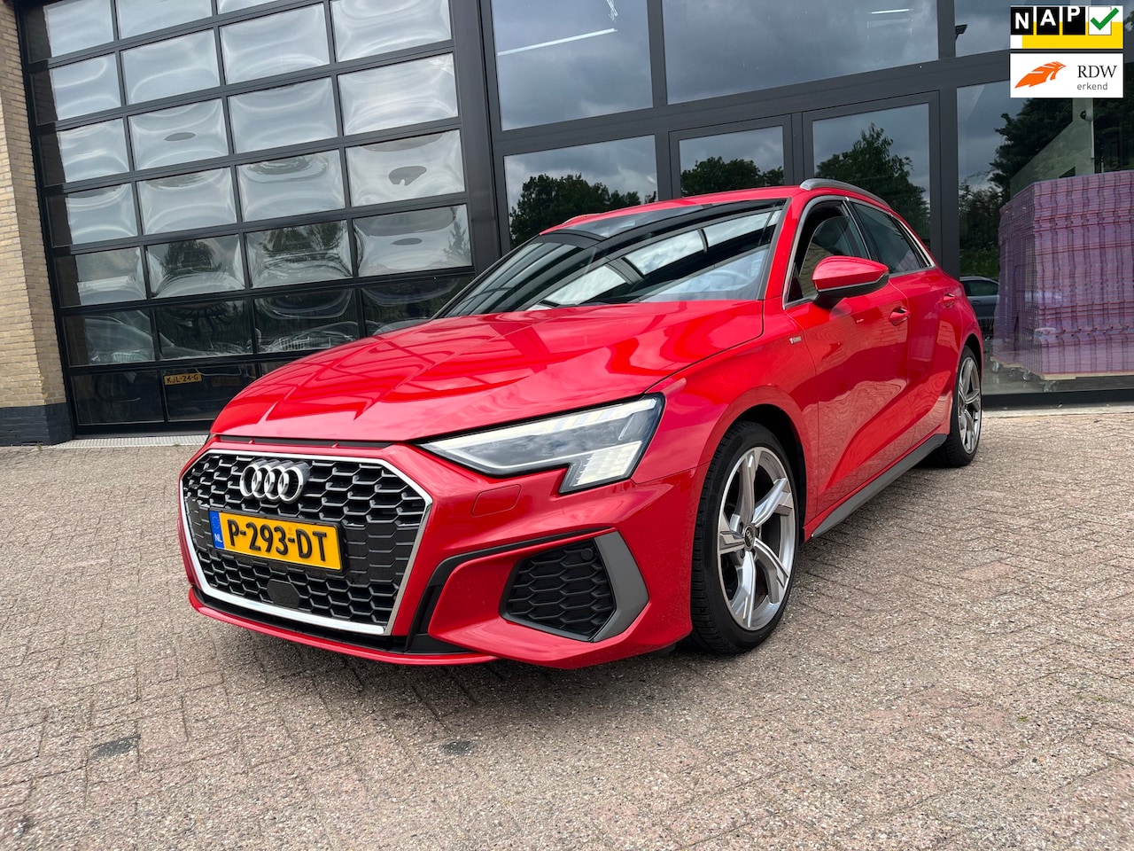 Audi A3 Sportback - 30 TFSI S-LINE, 1 Eigenaar, Automaat - AutoWereld.nl