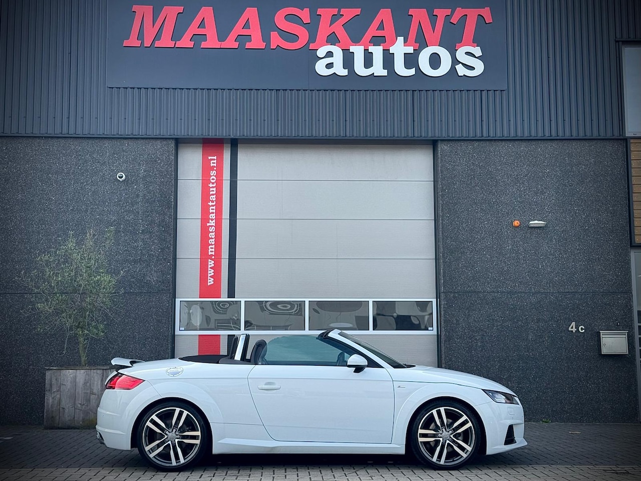 Audi TT - 2.0 TFSI / S-Line / Matrix / Navi / Nappa interior / Neck heating / FULL SERVICE FILE! - AutoWereld.nl