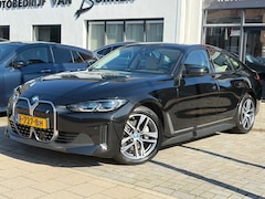 BMW i4 - EDrive40 High Executive 84 kWh, NL-auto, SOH 96.6%, Lederen bekleding, Laser Lights, M-Stu