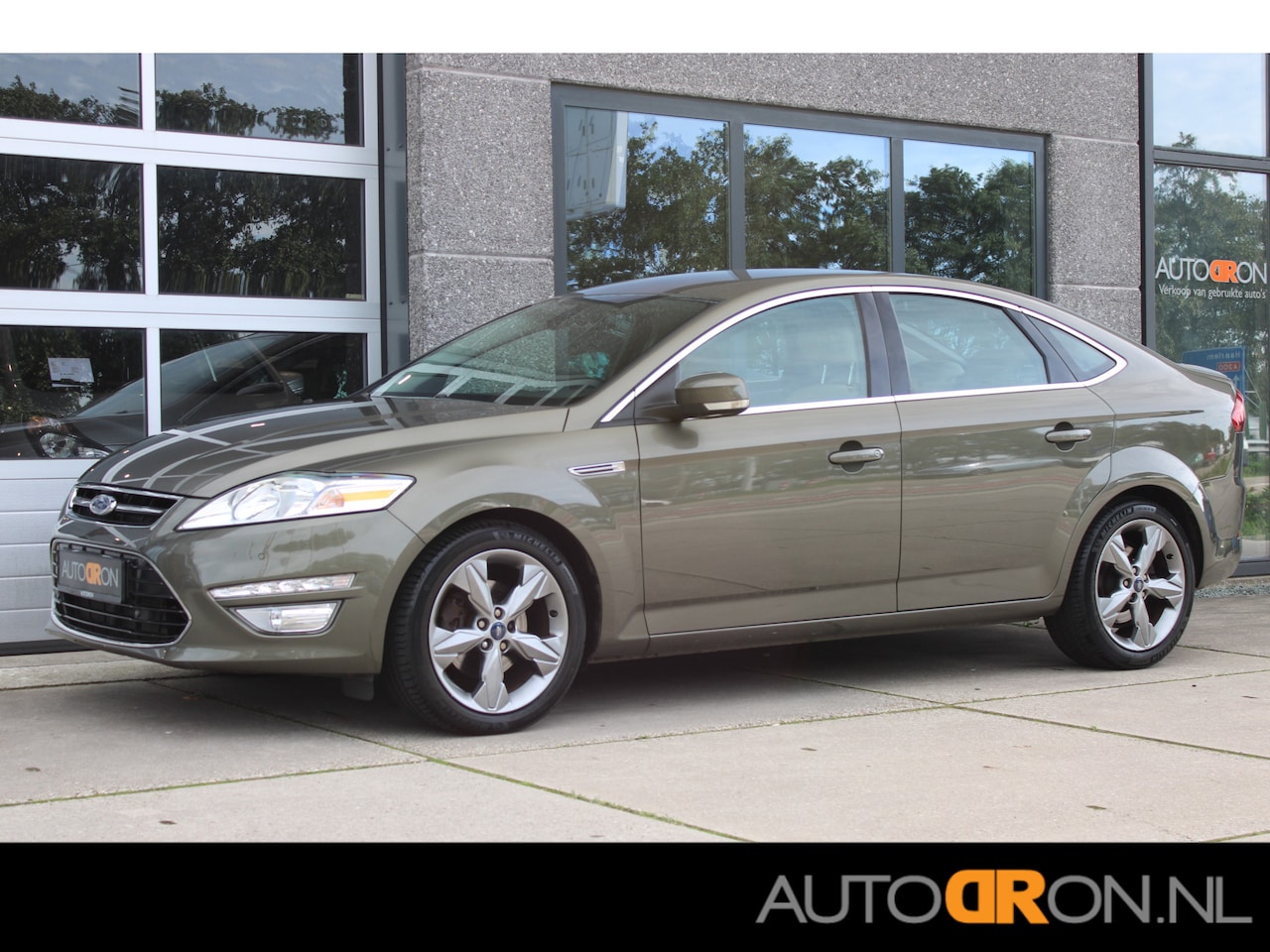 Ford Mondeo - 1.6 Ecoboost 161 Pk Titanium HB Dealer Onderhouden Lederenbekleding - AutoWereld.nl