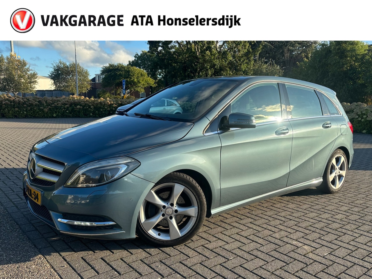 Mercedes-Benz B-klasse - 200 Ambition | Automaat | Cruise control | Climate control | Achteruitrijcamera | - AutoWereld.nl