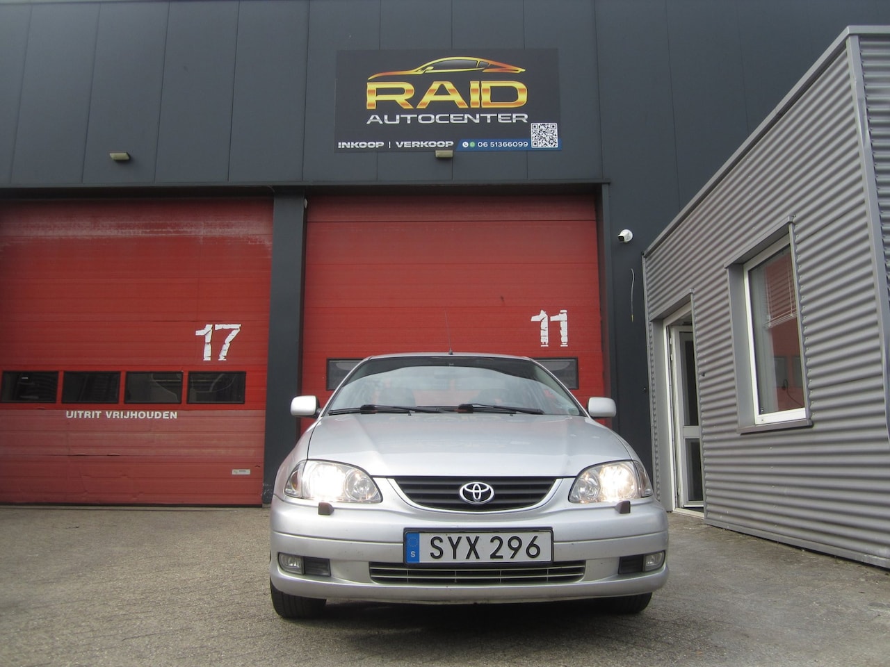 Toyota Avensis - 1.8 VVTi Business 1.8 VVTi Business - AutoWereld.nl