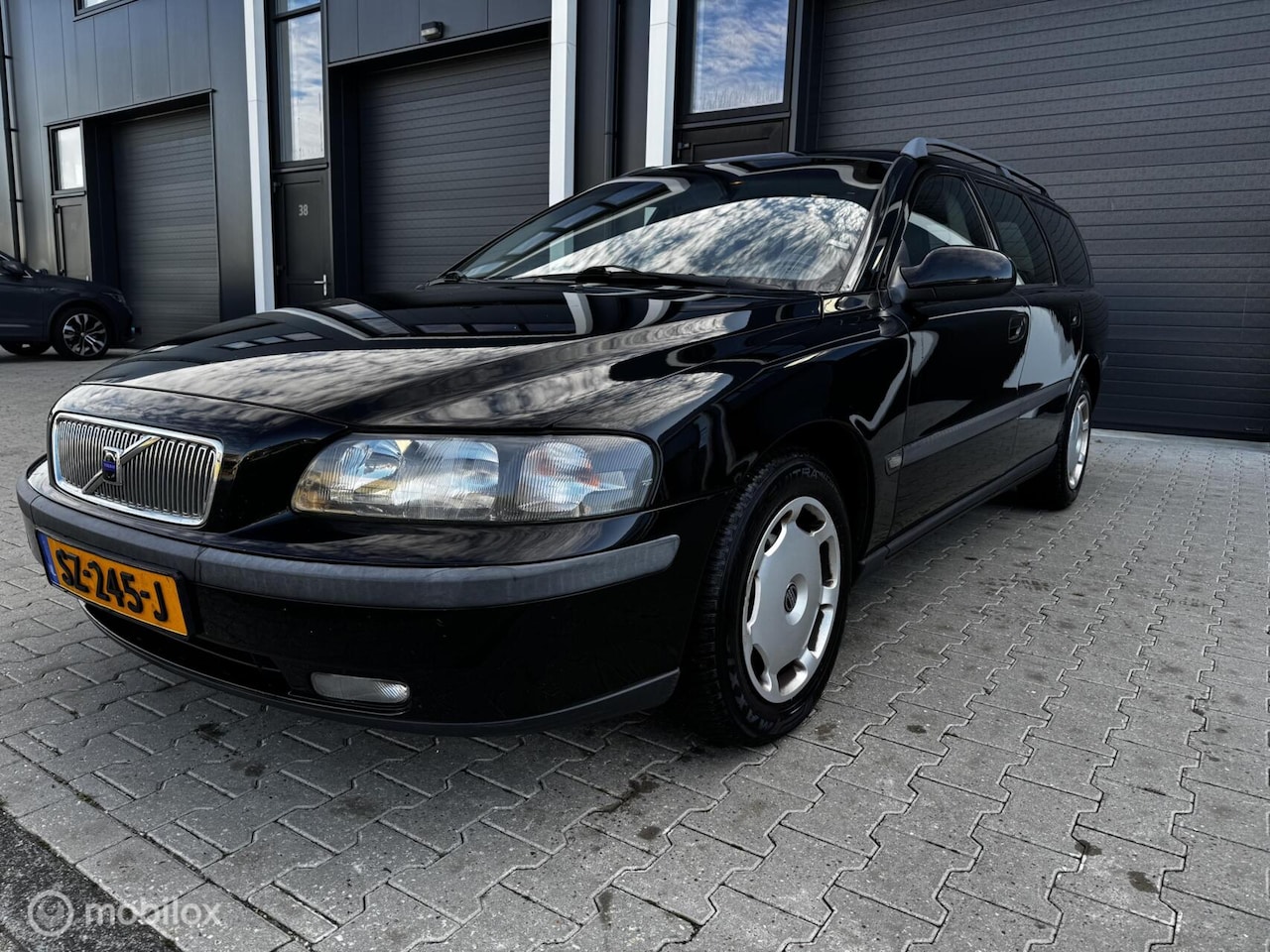 Volvo V70 - 2.4 Ocean Race 2002(AIRCO/APK) - AutoWereld.nl